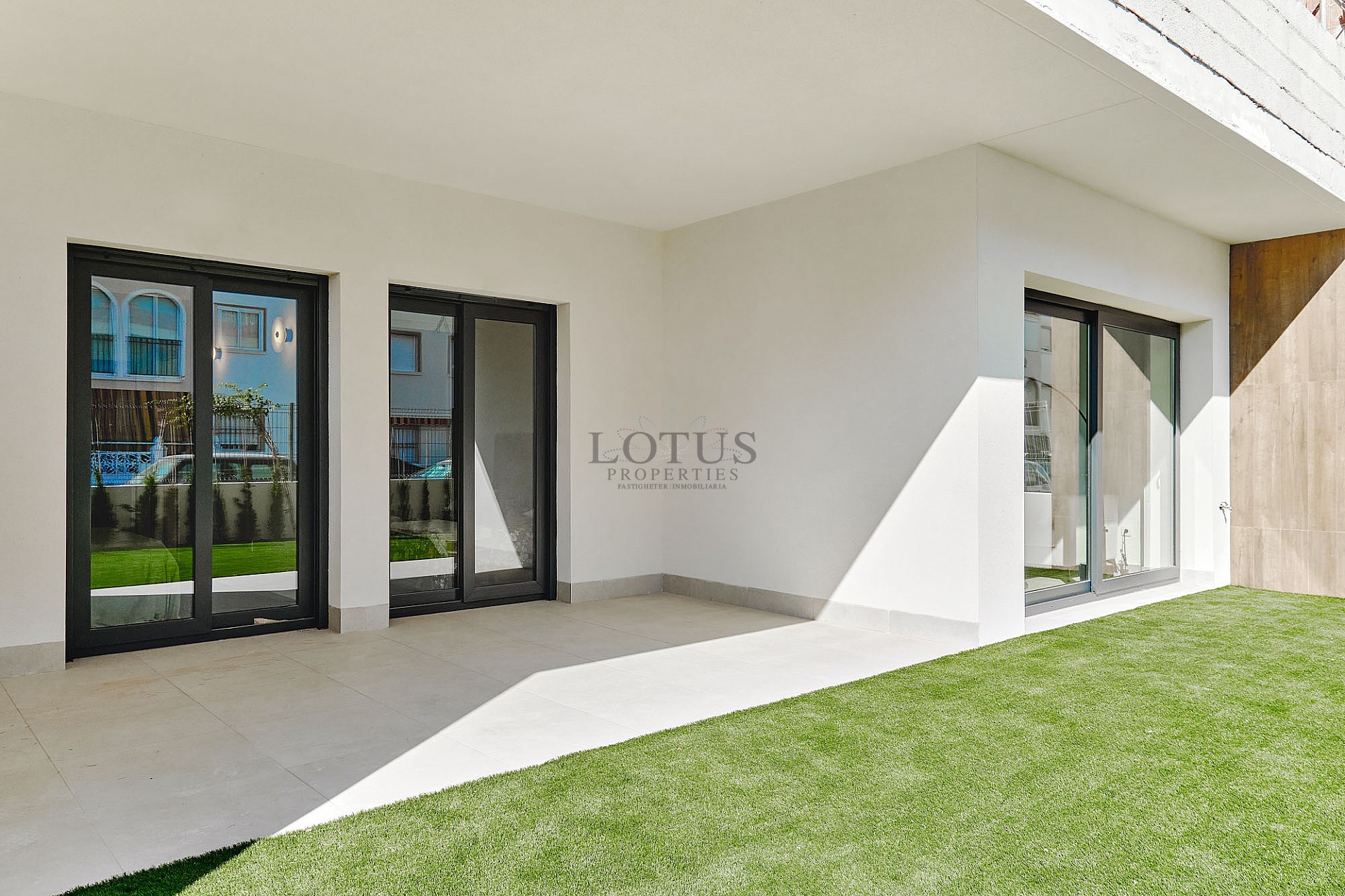 Ny Medelhavs resort 300 m till havet - Torrevieja - Lotus Properties
