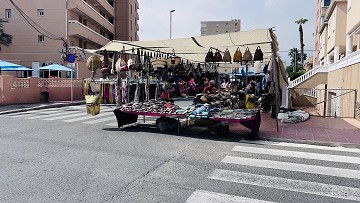 Stilren, renoverad bostad endast 140 meter från stranden i La Mata - Lotus Properties