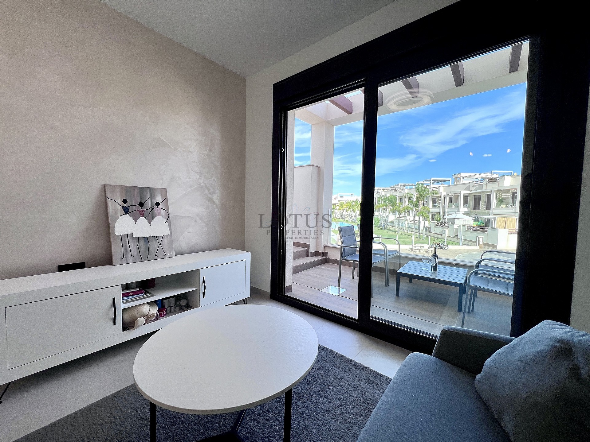 Exklusiv hörn tak-bungalow med 3 sovrum i Los Balcones - Lotus Properties